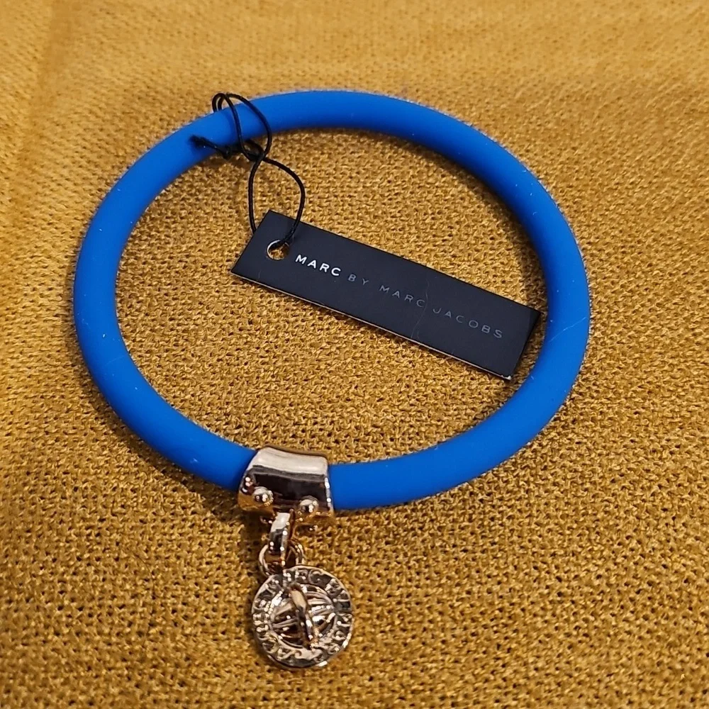 Marc By Marc Jacobs Electric Blue Silicone Logo Charm Bracelet NWT